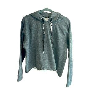 Calvin Klein, gray hoodie… XL… textured cord pull strings… Raglin style…CUTE!